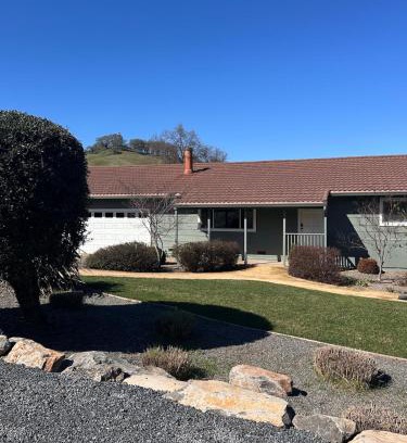 California Wine Country Casa | Pool, Sauna, Spa, & Fire-pit