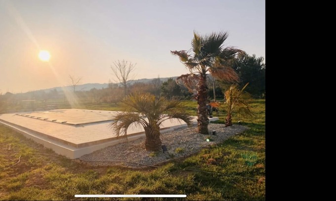 Charleval Villa | Pool villa in the countryside for 13 people,