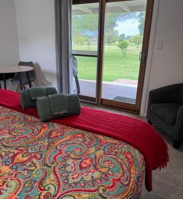 Warrow Cabina | Poona Farm Estate - The Lodge