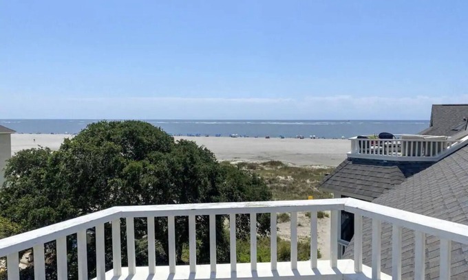Isle of Palms Condominio | Port O' Call C302 - Island Retreat! Oceanview!