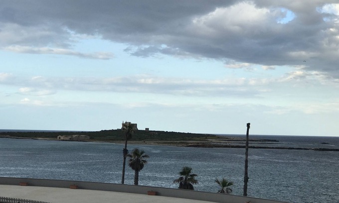 Portopalo di Capo Passero Apartamento | Lujoso apartamento de diseño en el centro de Portopalo