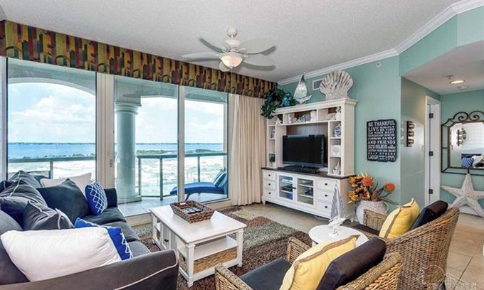 Pensacola Beach Condominio | 🌊Portofino 3-706 | Luxury 2BR Condo w/ Sound Views + Pools + Spa🌊