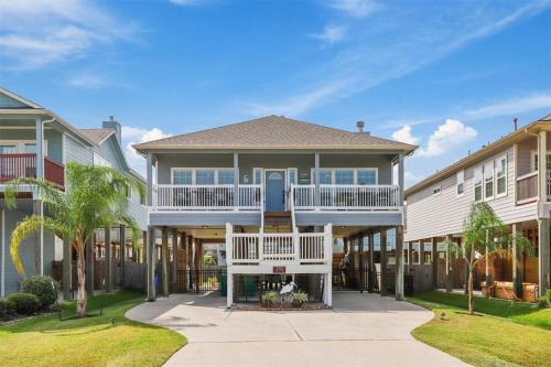 El Lago Casa | Portofino House - Seabrook - 3 Bed 2 Bath Hot Tub