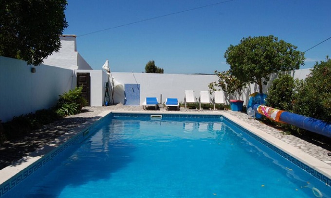 Obidos Cabaña | Portugal Silver Coast: big old house with large garden and private pool