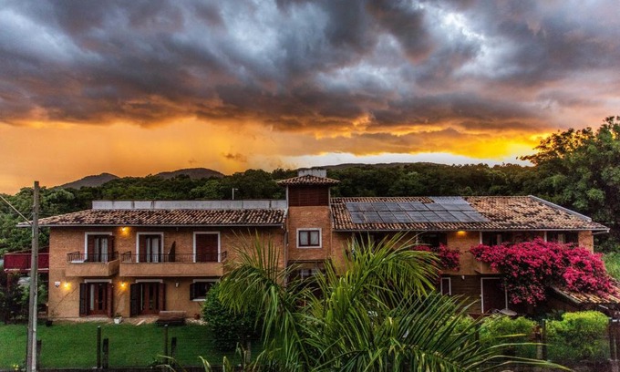 Lagoa da Conceicao Hotel | Pousada Casa da Lagoa