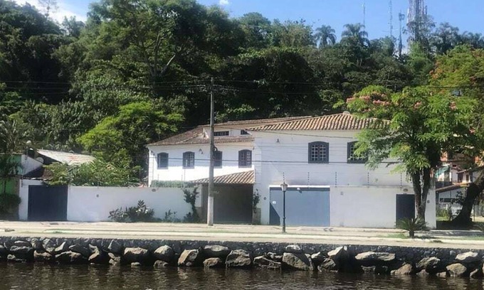 Pontal Casa | Pousada Casa Dos Autores - 100 meters away C. Histórico