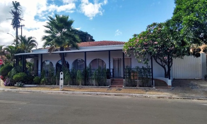 Holambra Casa | Pousada Rosa de Saron