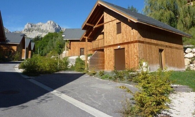 Gresse-en-Vercors Condominio | Experiencia Única + Pistes Super | Chalet Duplex Auténtico