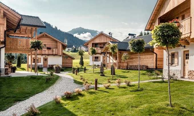 San Martino in Badia Chalet De Esquí | Pradel Dolomites