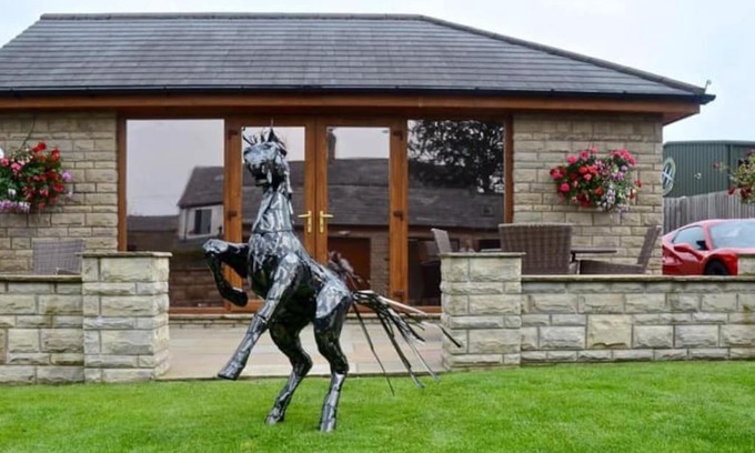 Sabden Casa | Prancing Horse Cottage