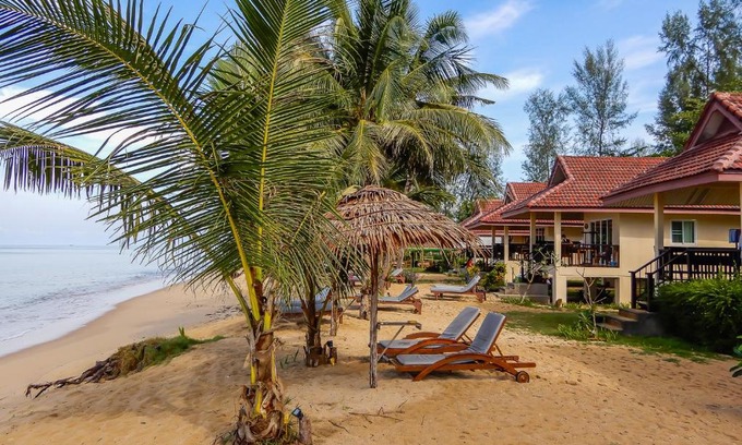 Takua Pa Casa | Pranee Beach Bungalows