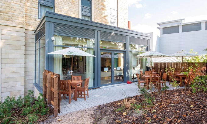 Harrogate Hotel | Premier Inn Harrogate Town Centre