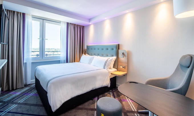 Altstadt-Sued Hotel | Premier Inn Köln City Süd