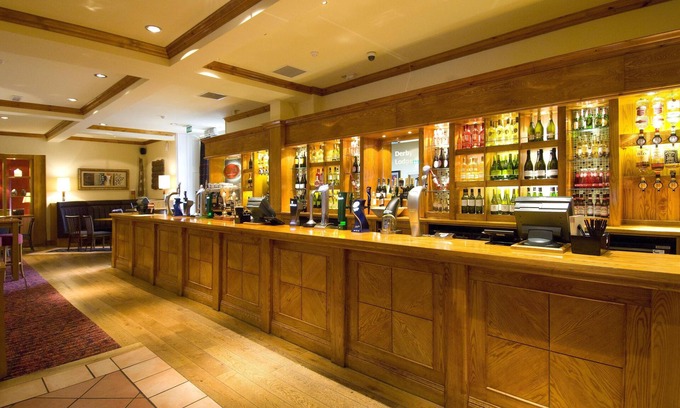 Huyton Hotel | Premier Inn Liverpool - Roby