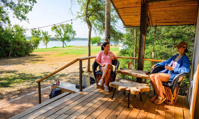 Bastrop Cabina | Premium Lakefront Cabin #3: The Firefly (Austin)