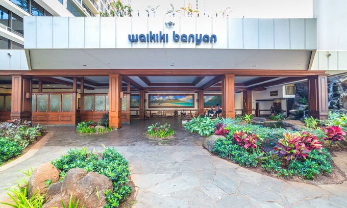 Waikiki Apartamento | Premium Remodeled Condo with Ocean View and Parking