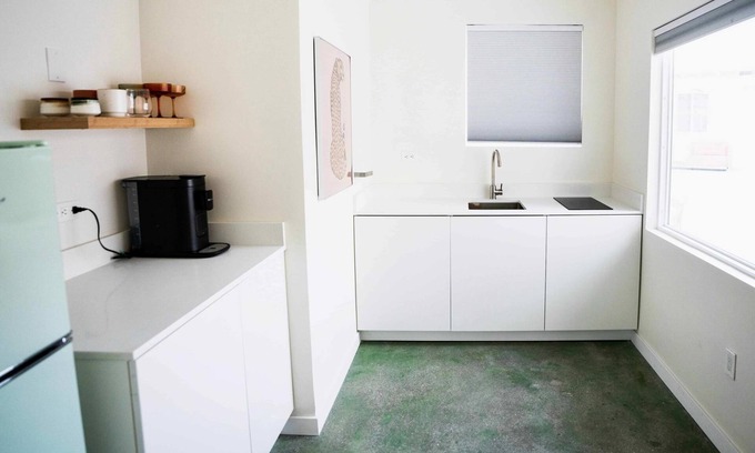 Uptown Design District Apartamento | Premium Suite, King Bed With Sofa Bed, Pool View