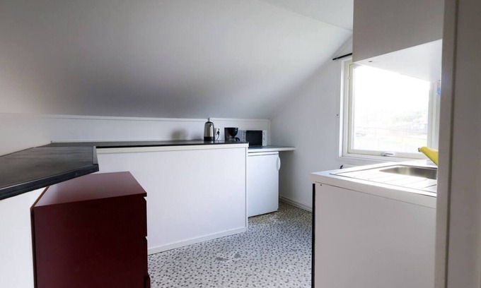 Molndal Apartamento | Premium Workers Home | Near Volvo | Parking