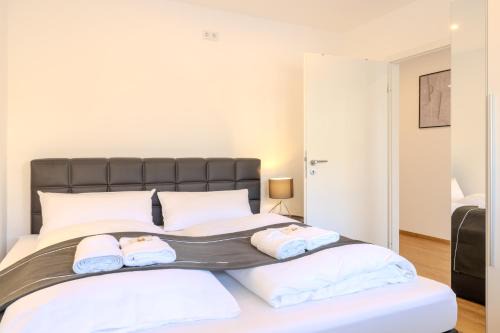 Langscheid Apartamento | Premium Zuhause - Seeblick, Balkon, Pool & Seepromonade