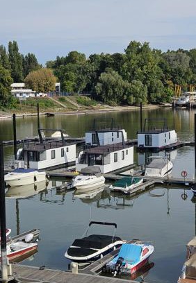 13th District Complejo | Prestige Yacht Resort Budapest