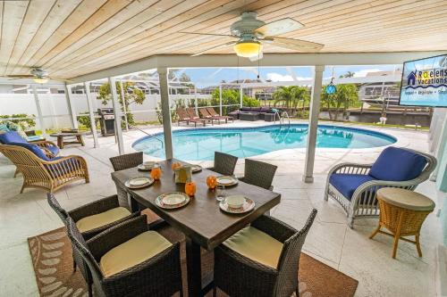 Pelican Casa | Prestigious location, Renewal Remodel, Heated Pool - Villa Pineapple Oasis