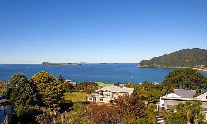 Tairua Casa | Pretty on Paku, Tairua - Cottage