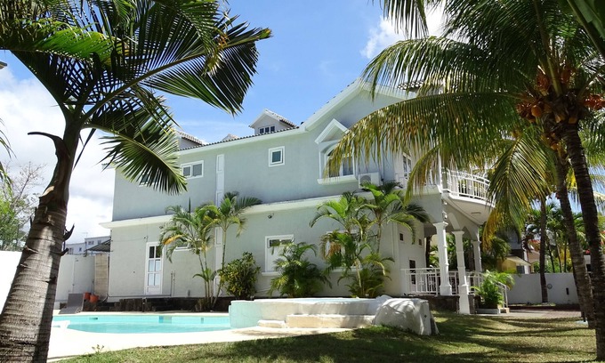Trou aux Biches Villa | BONITA VILLA EN UN CASO VERDE A 3 MIN DE LA PLAYA DE TROU AUX BICHES
