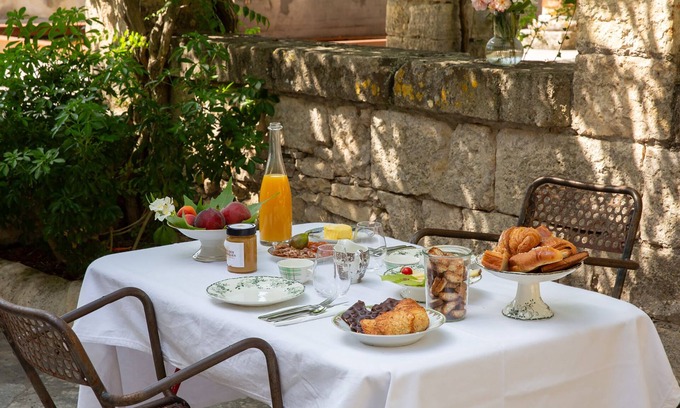 Sainte-Anastasie Casa | PRIEURÉ SAINT NICOLAS - LES MAISONS