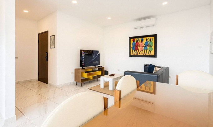 Asuncion Apartamento | “Prime Location Near Shopping Malls & Airport”