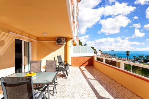 Villajoyosa Apartamento | PRIMERA LINEA, GRAN TERRAZA, MARAVILLOSAS VISTAS, ALTO standing