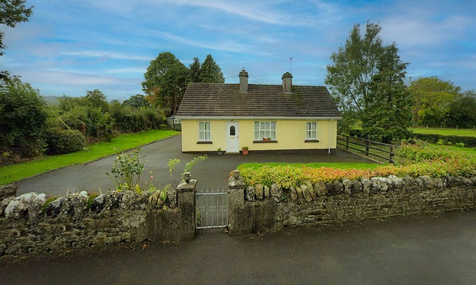 Kinnitty Cabaña | Primrose Cottage