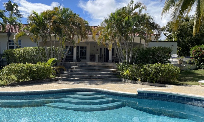Las Lajas Casa | Private Pool House with Jacuzzi in Coronado