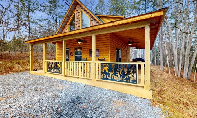 Murphy Casa | Private 1BR Cabin In Murphy with Mountain Views, Wifi, and Full Kitchen