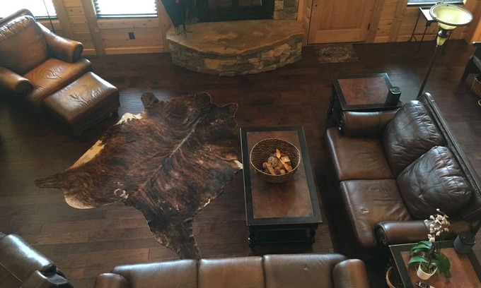 Lincoln County Cabina | Private 40 Acre FARM, Log Cabin, Fishing & Fun