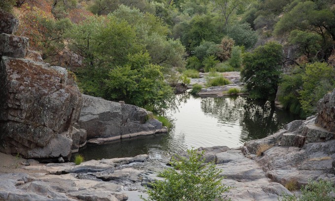 Sonora Cabaña | Private 40-acre retreat with creek, swimming hole, sleeps 18, dog-friendly, near golf & casinos.