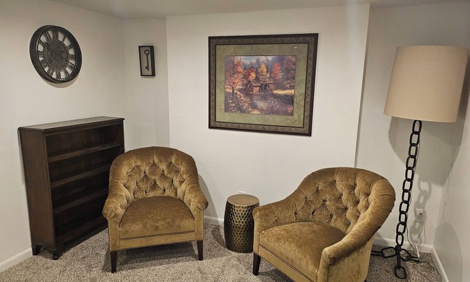 Littleton Casa | Private And Comfortable Home With Lots Of STORAGE For Your Long Term Stay!