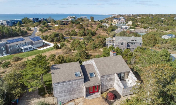 Truro Casa | Asociación privada de acceso a la playa, casa espaciosa y luminosa