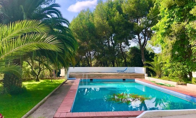 Betera Casa | 2 Bungalows privados en finca ecológica a 30 minutos de Valencia y playas.