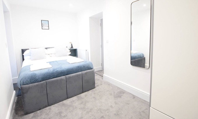Lincoln Apartamento | Private City Centre Apartment- parking