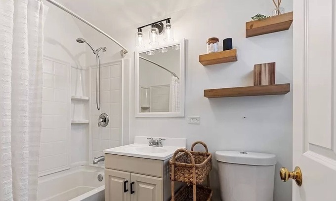 West Bucktown Apartamento | Private Coach House! Close to transport