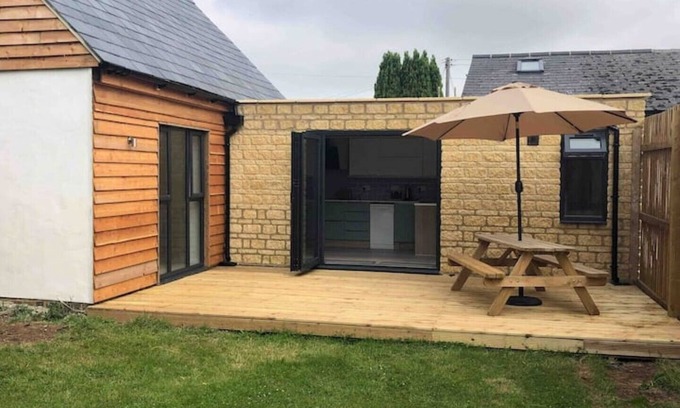 Laverton Casa | Private Cotswold annex - Quiet, rural and Spacious