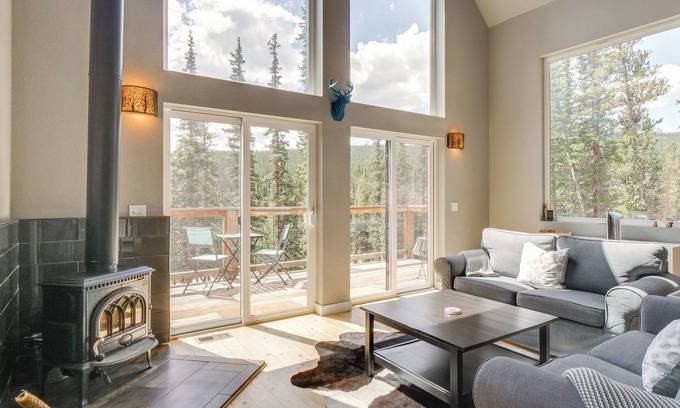 Valley of the Sun Cabina | Private Deck: Secluded Fairplay Cabin