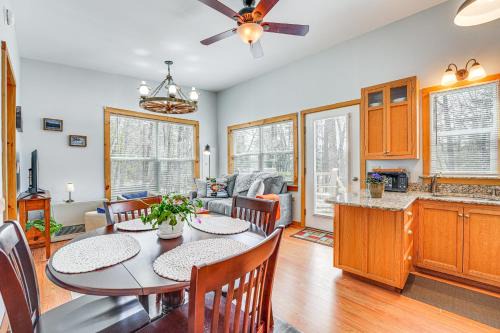 Augusta Casa | Private Dock and Deck Tranquil Dam Pond Cottage!