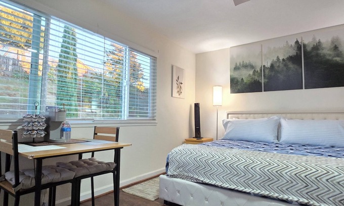 Vallejo Casa | Private Entrance, King Sze Bed,Luxurious Shower