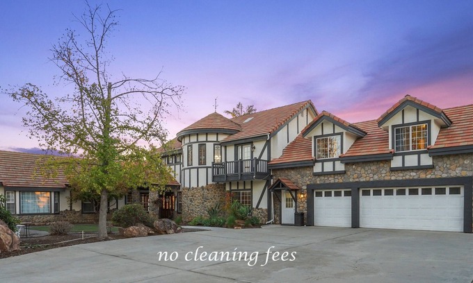 Lakeside Casa | Private Hilltop Estate: Pool, Spa, Bar, Arcade