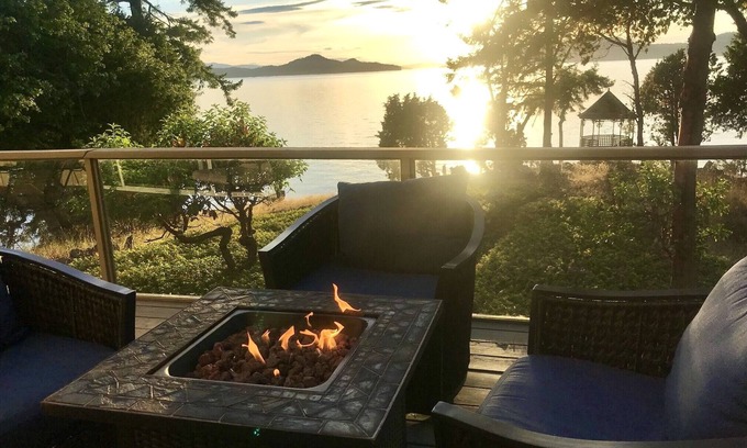 Saturna Island Cabaña | Private Island with Executive-Class Cottage with stunning ocean views