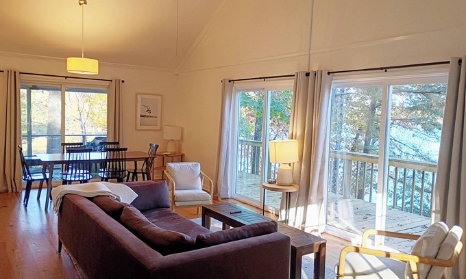 Semora Cabaña | Private Lakefront Cottage with Panoramic Views