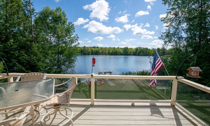 Charlevoix Casa | Private Lakefront House: Fish, Kayak, Pets and EV Charge