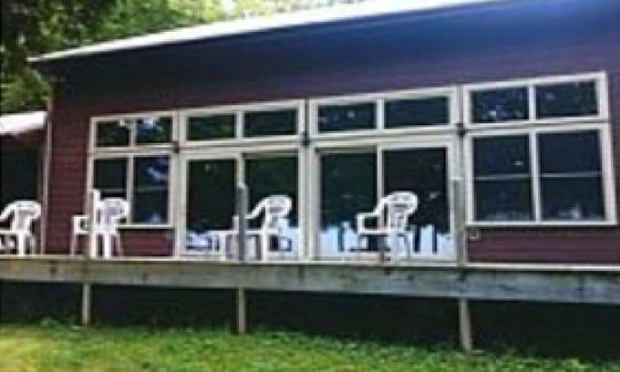 North Hero Cabaña | Casa privada frente al lago durante todo el año con románticas vistas del atardecer