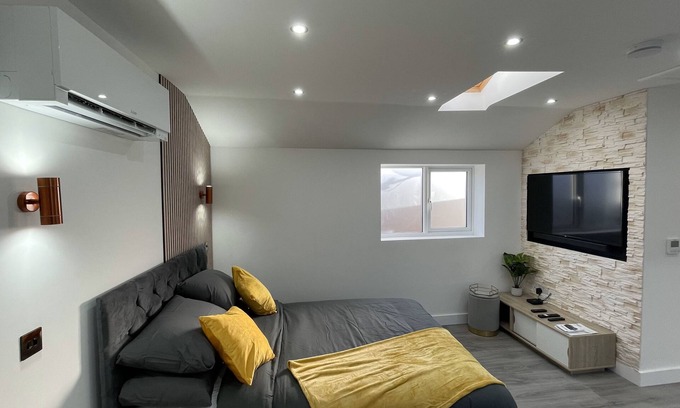 Hamworthy Casa | Private Luxury By The Sea